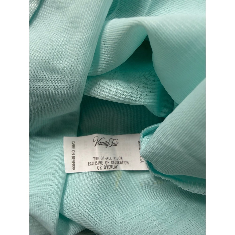Vintage Vanity Fair Mint Green Embroidered V-Neck Nightgown USA Cottagecore M - Picture 9 of 11